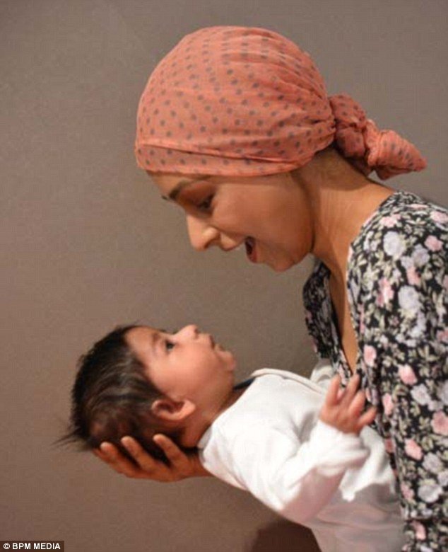 Αγέννητο μωρό έσωσε τη ζωή της μητέρας του -Μια εκπληκτική ιστορία [εικόνες] | iefimerida.gr 2