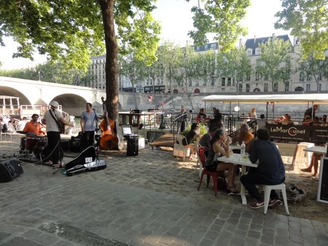 Εδιωξαν τα αυτοκίνητα από τις όχθες του Σηκουάνα -Υπέροχες βόλτες, χιλιάδες πεζοί [εικόνες] | iefimerida.gr 12