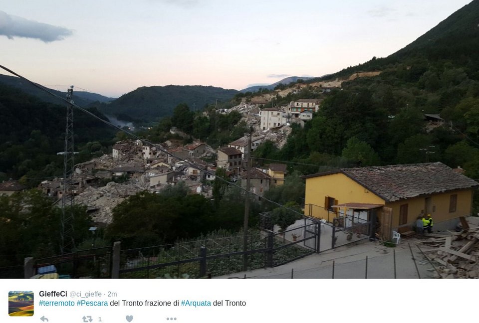 Εικόνες καταστροφής μετά το χτύπημα του Εγκέλαδου στην Ιταλία -Χωριά «εξαφανίστηκαν» [εικόνες] | iefimerida.gr 23