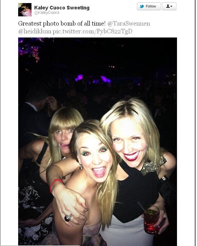 Τα «παιχνίδια» των σταρ με το κινητό τους πριν τις Χρυσές Σφαίρες -Τα selfies που έκαναν τη διαφορά [εικόνες]  | iefimerida.gr 0