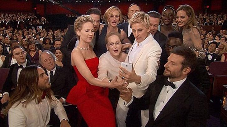 H «selfie του αιώνα» κοστίζει 1 δισεκατομμύριο δολάρια! [εικόνες] | iefimerida.gr 2