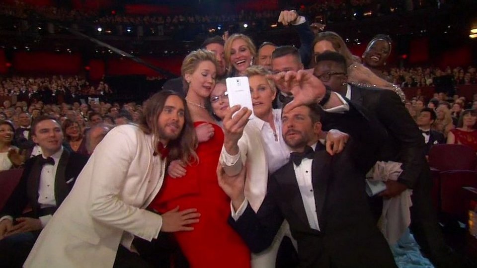 Aπογοήτευση: Το πιο ιστορικό selfie του Χόλιγουντ στα Οσκαρ, ήταν διαφήμιση για την Samsung [εικόνες] | iefimerida.gr 7