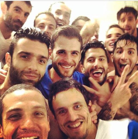 H selfie της μεγάλης πρόκρισης από τα αποδυτήρια της Εθνικής Ελλάδας [εικόνα] | iefimerida.gr 0