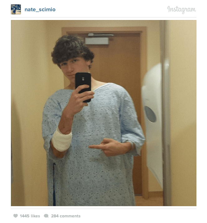 Μαχαιρώθηκε αλλά έβγαζε selfies μέσα από το νοσοκομείο -Ο μαθητής που έγινε ήρωας στο σχολείο του [εικόνα] | iefimerida.gr 0