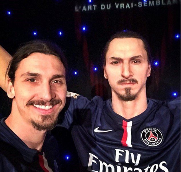 Ο Ιμπραϊμοβιτς το έκανε κι αυτό - Εβγαλε selfie με τον «εαυτό» του! [εικόνα] | iefimerida.gr 0