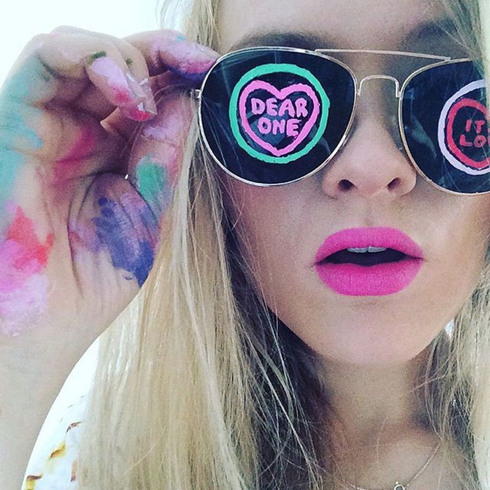 Οι selfies δεν είναι πια βαρετές -Αυτή είναι η νέα τάση [εικόνες] | iefimerida.gr 1