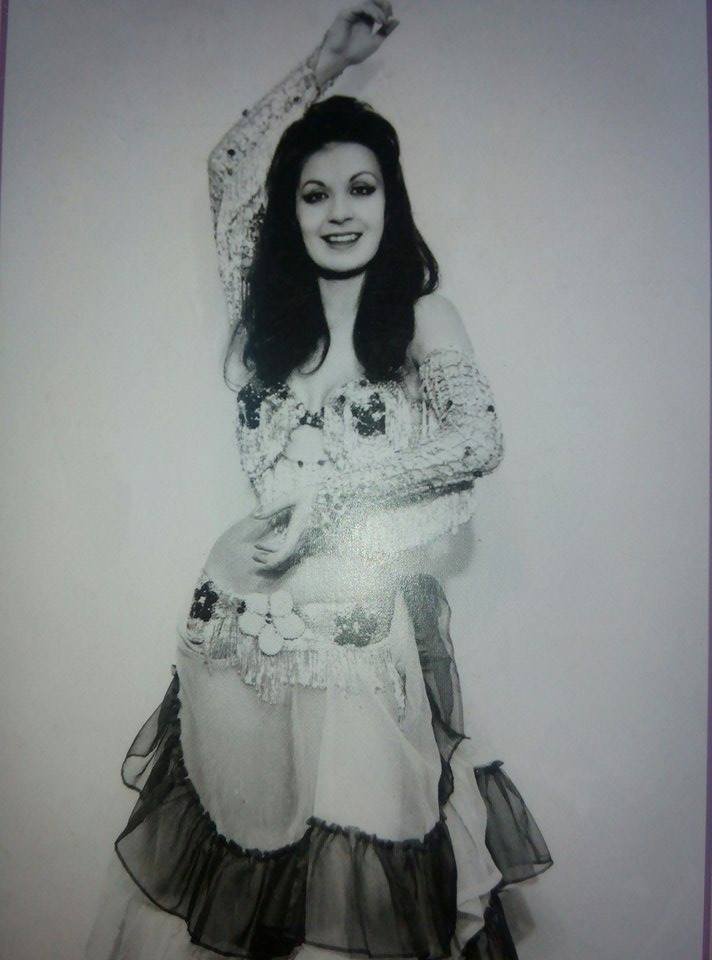 Sema Yildiz: Το αγοροκόριτσο του μαχαλά που έγινε βασίλισσα του οριεντάλ [εικόνες] | iefimerida.gr 1