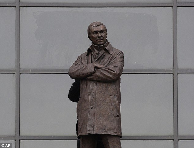 Οδός ...σερ Αλεξ Φέργκιουσον -Εγινε άγαλμα, ..εξέδρα και τώρα αποκτά το δικό του δρόμο [εικόνες] | iefimerida.gr 0