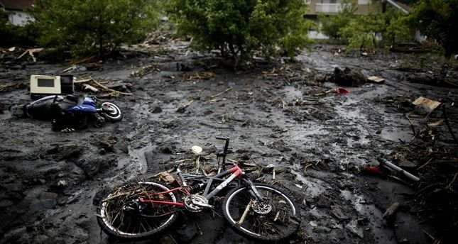 Εθνικό πένθος σε Σερβία και Βοσνία-Ερζεγοβίνη για τα θύματα από τις πλημμύρες [εικόνες] | iefimerida.gr 2