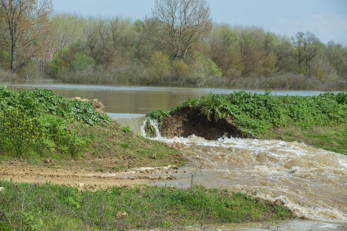Στο έλεος των πλημμυρών οι Σέρρες -Στα 20 εκατομμύρια ευρώ η οικονομική ενίσχυση [εικόνες] | iefimerida.gr 2