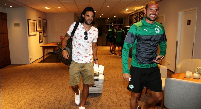 Στην Ολλανδία ο Σάντσεθ - Τον υποδέχθηκαν Νάνο και Αναστασίου [εικόνες] | iefimerida.gr 2