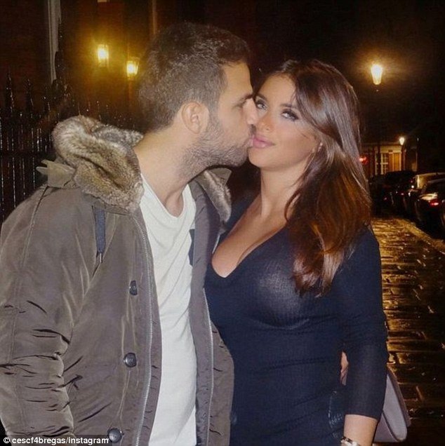 Η αφιέρωση του Σεσκ Φάμπρεγας - Ο ρομαντισμός του Ισπανού άσου στο instagram [εικόνες] | iefimerida.gr 0