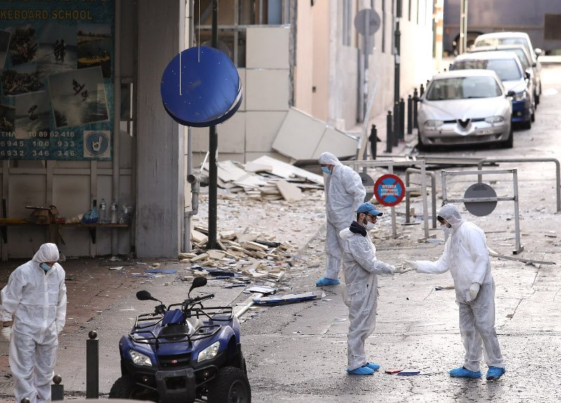 Εκρηξη βόμβας στο ΣΕΒ: Κρατήρας & μεγάλες καταστροφές | iefimerida.gr 6