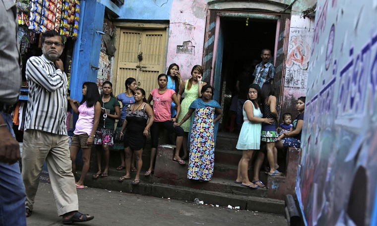 Ινδία, η χώρα του trafficking: Τα μισά θύματα παγκοσμίως καταλήγουν εκεί [βίντεο] | iefimerida.gr 0