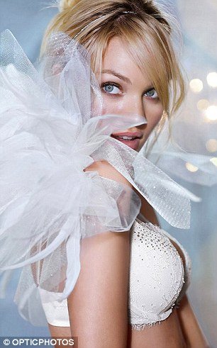 Aθώοι «άγγελοι» με φτερά για τη Victoria Secret [εικόνες] | iefimerida.gr 8