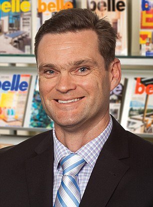 Αυστραλία: Καρχαρίας όρμηξε πάνω σε σανίδα σέρφερ [εικόνες] | iefimerida.gr 1