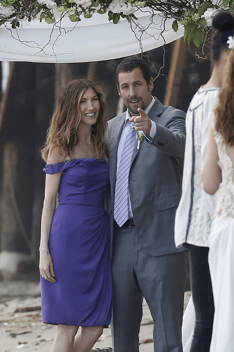 Πασίγνωστος ηθοποιός  χουφτώνει την σύζυγό του στα κρυφά ενώ βρίσκονται σε γάμο [εικόνες] | iefimerida.gr 1