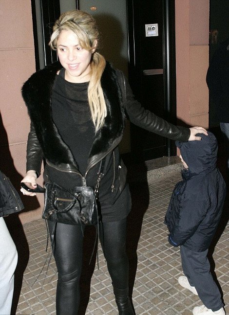 Η εγκυμονούσα Σακίρα χωρίς ρετούς και χωρίς ίχνος μακιγιάζ [εικόνες] | iefimerida.gr 1