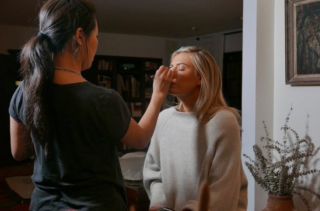 Στα παρασκήνια με τη Σαράποβα -Πώς ετοιμάστηκε για τα Οσκαρ [εικόνες & βίντεο] | iefimerida.gr 0