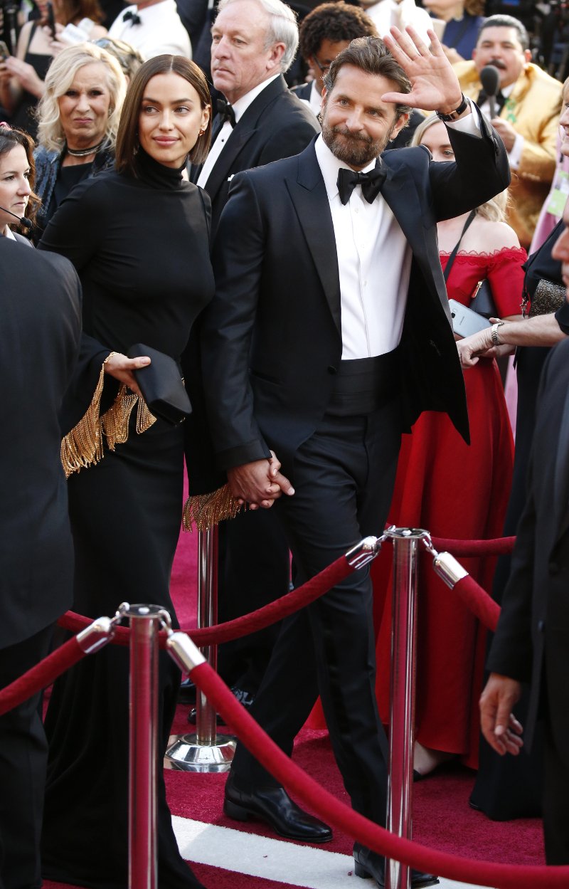 Ο θεός Μπράντλεϊ Κούπερ πήγε στα Οσκαρ 2019 με την Ιρίνα Σάικ και τη... μαμά του! Δεν κοίταγε ο ένας τον άλλον [εικόνες] | iefimerida.gr 7