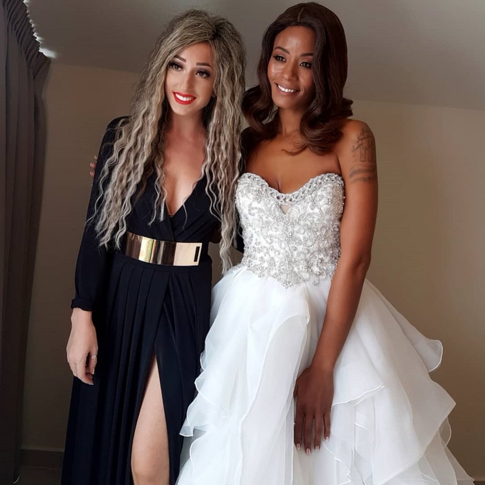 Παραδοσιακά, με νυφικό τούρτα -Καρέ καρέ ο γάμος της Shaya στη Λευκάδα [εικόνες] | iefimerida.gr 3