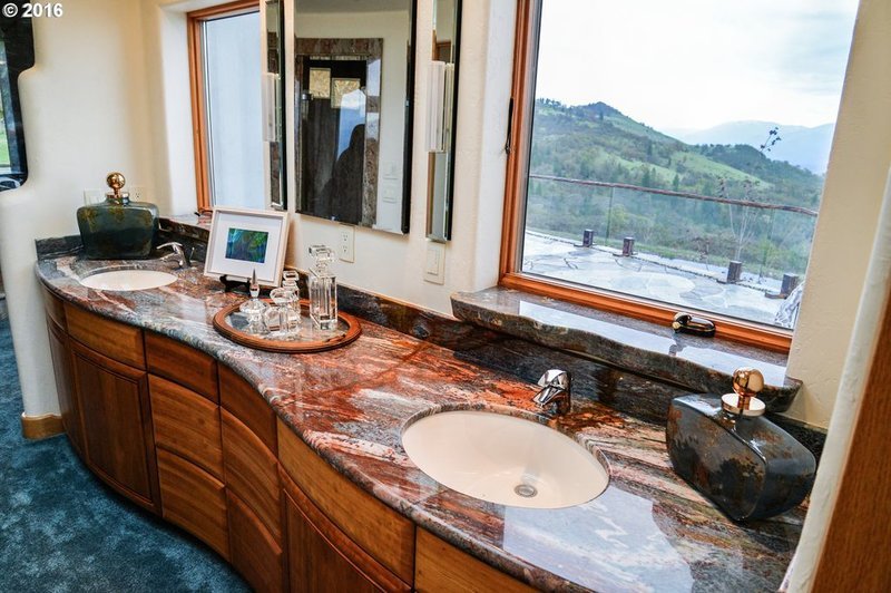 Σπίτι βγαλμένο από ιστορίες φαντασίας – Πωλείται έναντι 7,6 εκατομμυρίων δολαρίων [εικόνες]  | iefimerida.gr 12