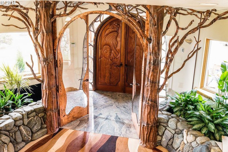 Σπίτι βγαλμένο από ιστορίες φαντασίας – Πωλείται έναντι 7,6 εκατομμυρίων δολαρίων [εικόνες]  | iefimerida.gr 1