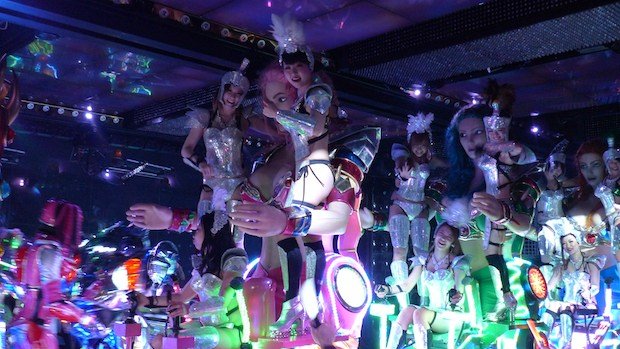 Robot Restaurant: Η νέα τρέλα  της Ιαπωνίας που προκαλεί πονοκέφαλο [εικόνες+βίντεο] | iefimerida.gr 6