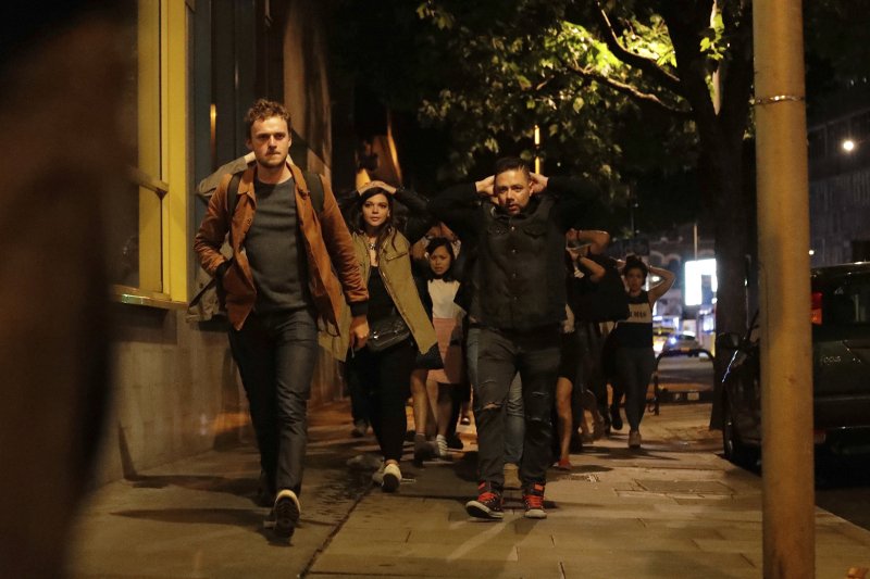 Λονδίνο: Οδηγός ταξί προσπάθησε να σταματήσει μόνος του τους τρομοκράτες [εικόνες & βίντεο]  | iefimerida.gr 1