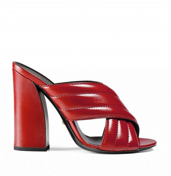 Τα 6 παπούτσια που έχουν τρελάνει τις bloggers -Ταιριάζουν σε όλες [εικόνες] | iefimerida.gr 11