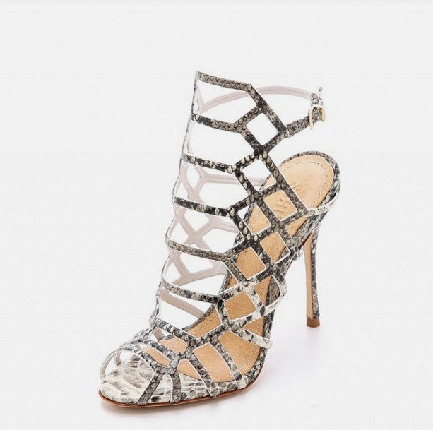 Τα 6 παπούτσια που έχουν τρελάνει τις bloggers -Ταιριάζουν σε όλες [εικόνες] | iefimerida.gr 12