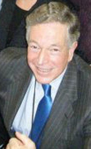 Σοκ στη Γουόλ Στριτ: Μεγαλοχρηματιστής δολοφονήθηκε από τον γιο του [βίντεο & εικόνες] | iefimerida.gr 4