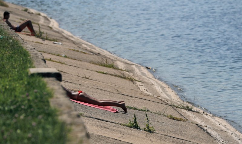 Στο «φούρνο» η νότια Ευρώπη – Ανελέητος ο καύσωνας από την Ιβηρική μέχρι τα Βαλκάνια [εικόνες & βίντεο]  | iefimerida.gr 8