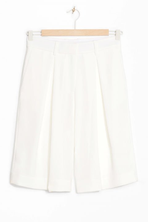 Σορτς: Πώς να το φορέσεις μετά τα 35 [εικόνες] | iefimerida.gr 2