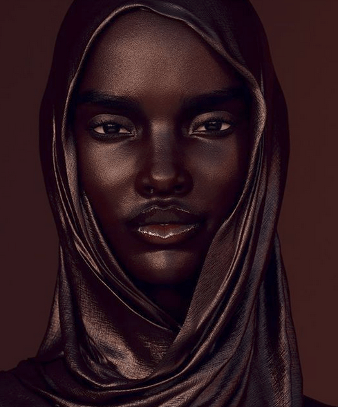 Shudu Gram: Το μοντέλο που κάνει θραύση φτιάχτηκε με ένα... πρόγραμμα στον υπολογιστή [εικόνες] | iefimerida.gr 3