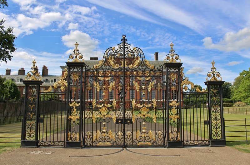 Πώς μπορούν οι κοινοί θνητοί να παντρευτούν στο παλάτι του Κένσιγκτον, που μένουν Γουίλιαμ και Κέιτ [εικόνες] | iefimerida.gr 0