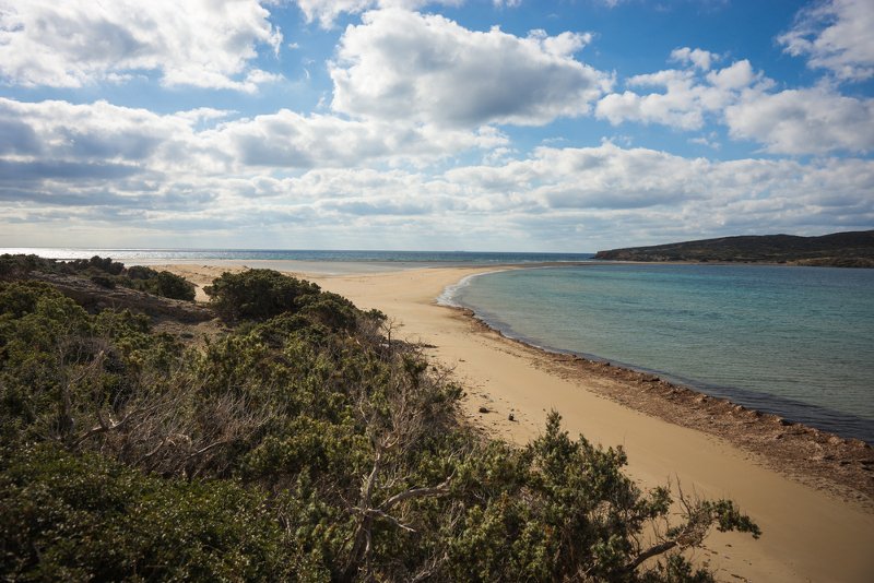 Πρασονήσι, η ιδιαίτερη παραλία που πιθανότατα θα γίνει ο τελικός του Survivor -Βρέχεται από δυο πλευρές από τη θάλασσα [εικόνες] | iefimerida.gr 4