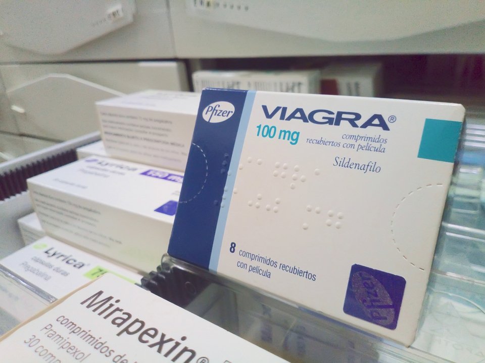 Τι έπαθε ένας άνδρας που πήρε με την μία ένα κουτί viagra -Τα μάτια του έγιναν σαν ντόνατ [εικόνες] | iefimerida.gr 1