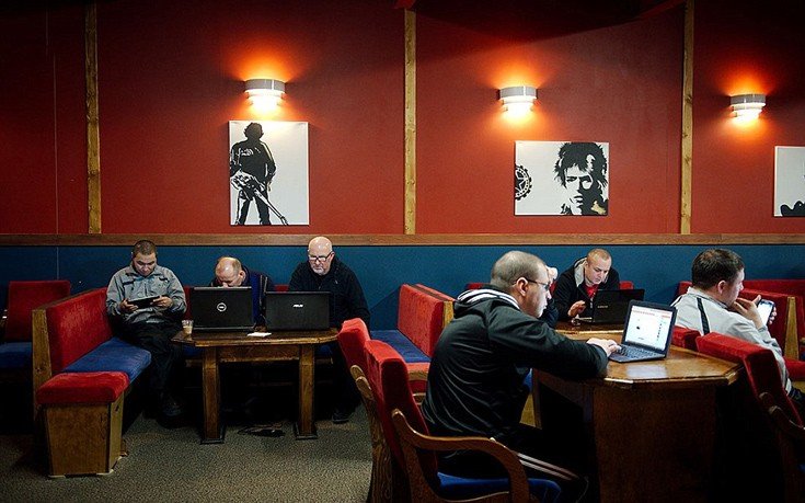  Η χειρότερη δουλειά του κόσμου: Ψάχνουν για χρυσό στους μείον 35 βαθμούς Κελσίου [εικόνες]  | iefimerida.gr 7