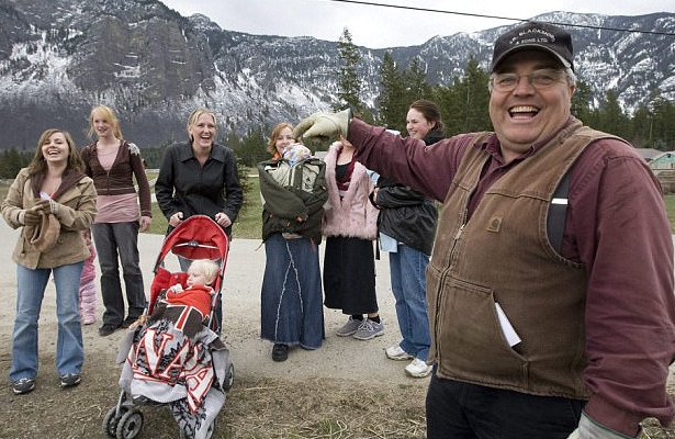 Πρώην θρησκευτικός ηγέτης του Καναδά πρωταθλητής πολυγαμίας- Είχε 25 γυναίκες και... 145 παιδιά [εικόνες] | iefimerida.gr 0