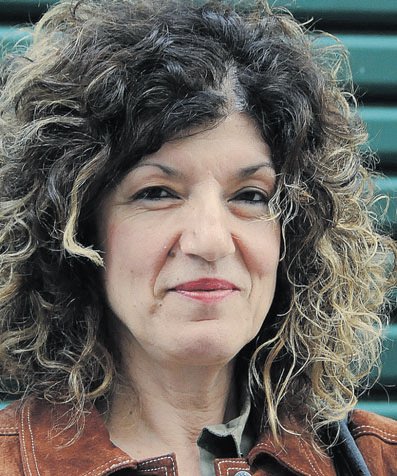 Σία Αναγνωστοπούλου, η νέα αναπληρώτρια υπουργός στη θέση του Χουντή [εικόνες] | iefimerida.gr 0