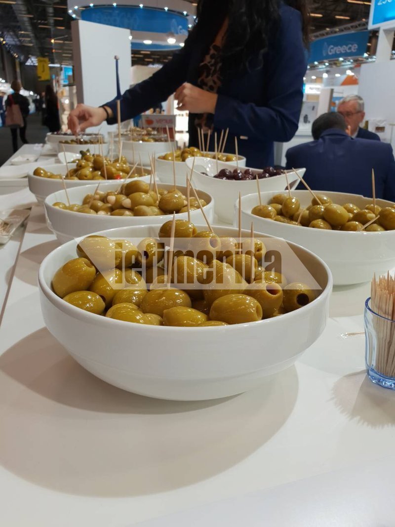 Η ελιά, ένας από τους πιο νόστιμους μεζέδες