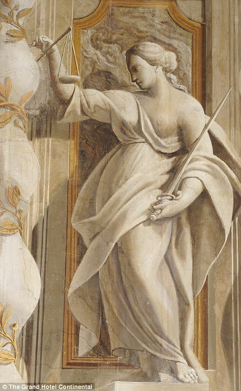 Η Καπέλα Σιστίνα των ξενοδοχείων -Εκπληκτικές τοιχογραφίες, χρυσό, αποθέωση του μπαρόκ [εικόνες]  | iefimerida.gr 1