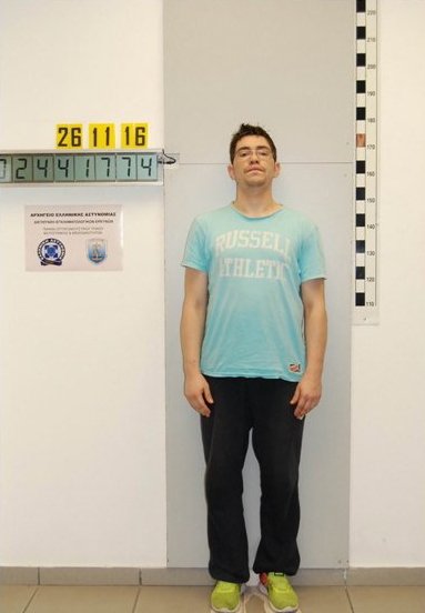 Πρώην παίκτης της Παναχαϊκής ανάμεσα στους 145 του καρτέλ ναρκωτικών της Αθήνας [εικόνες]  | iefimerida.gr 1