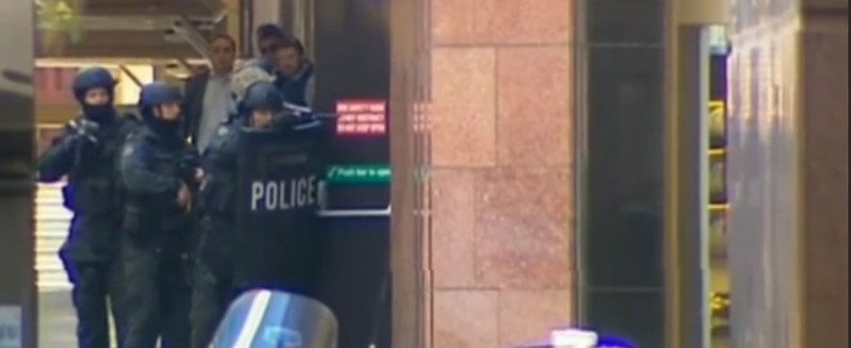 Θρίλερ στο Σίδνεϊ: Απέδρασαν όμηροι, ανάμεσά τους και ένας ομογενής [εικόνες & βίντεο] | iefimerida.gr 9