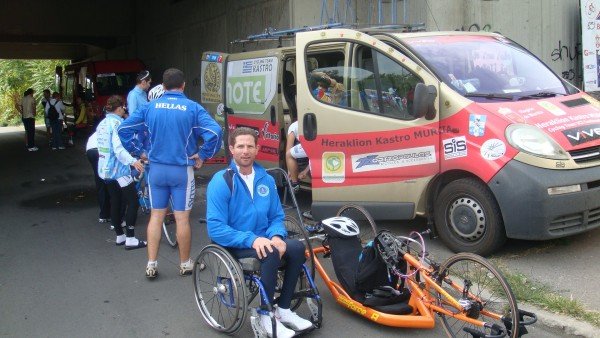 Διπλό χτύπημα για τον παραολυμπιονίκη Γιώργο Σηφάκη -Την ώρα που δίνει μάχη με τη ζωή του, διαρρήκτες άδειασαν το σπίτι του [εικόνες]  | iefimerida.gr 0