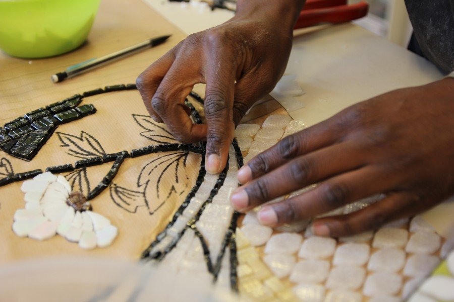 Οι νέοι στη Γαλλία «ζωντανεύουν» τα χειρωνακτικά επαγγέλματα -Κάνουν θαύματα [εικόνες] | iefimerida.gr 7