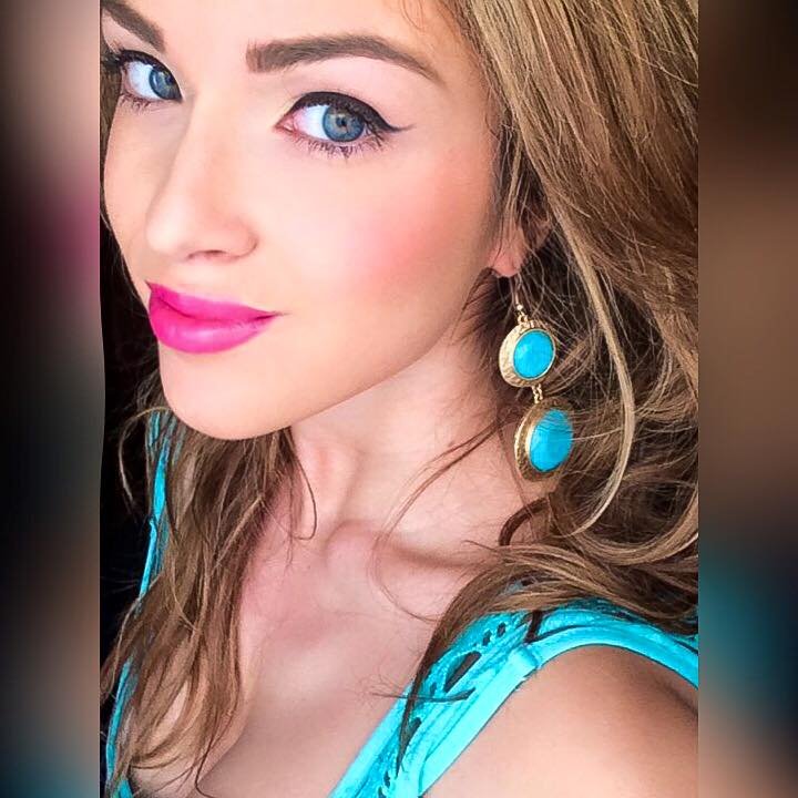 Η ελληνικής καταγωγής Μις Πορταγαλία μοιράζει εγκεφαλικά στη Μύκονο [εικόνες] | iefimerida.gr 14