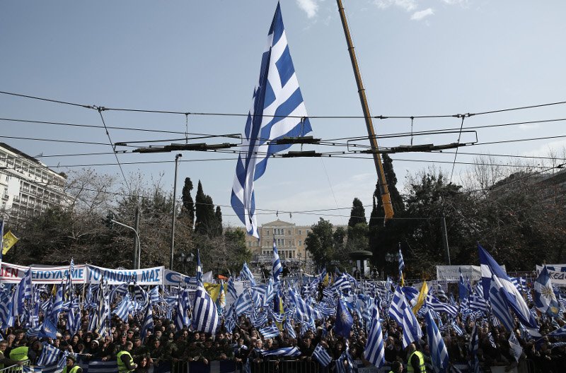 Συλλαλητήριο: Λαοθάλασσα στο Σύνταγμα για τη Μακεδονία [βίντεο] | iefimerida.gr 2