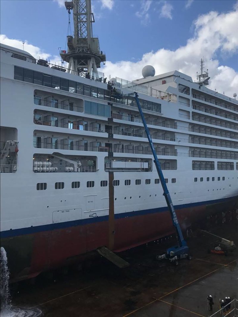 Εκοψαν (ακριβώς) στη μέση κρουαζιερόπλοιο για να το... μεγαλώσουν! -Καρέ καρέ η απίστευτη διαδικασία [εικόνες]  | iefimerida.gr 5